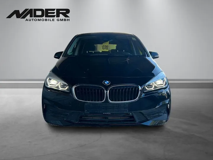 BMW 216