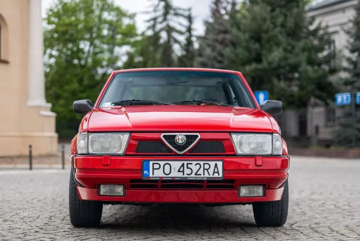 Alfa Romeo 75
