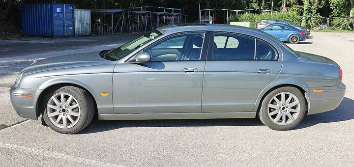 Jaguar S-Type
