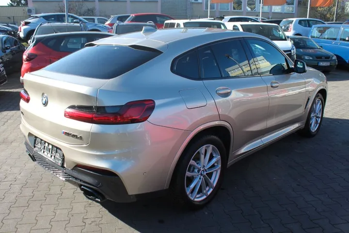 BMW X4 M40