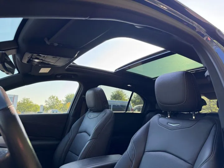 Cadillac XT4