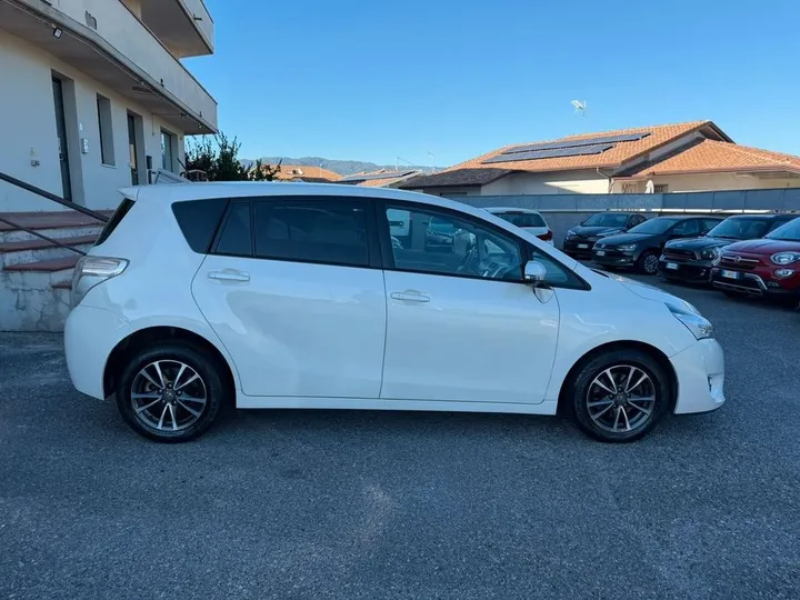 Toyota Verso