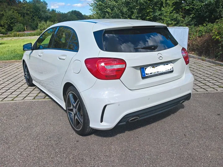 Mercedes-Benz A 180