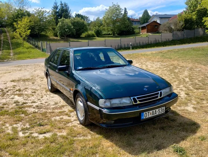 Saab 9000
