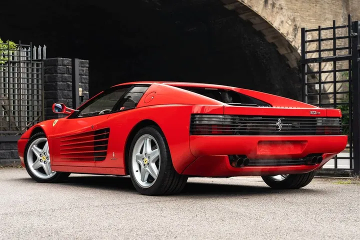 Ferrari 512