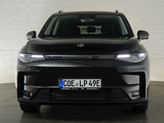 Leapmotor C10