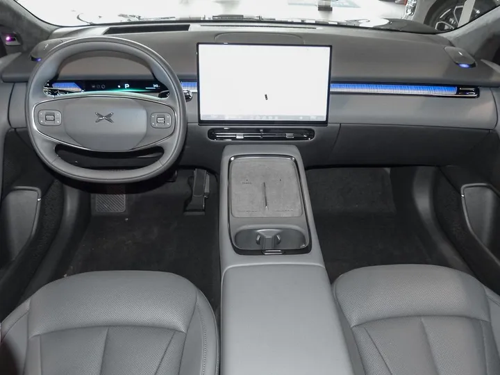 XPENG P7