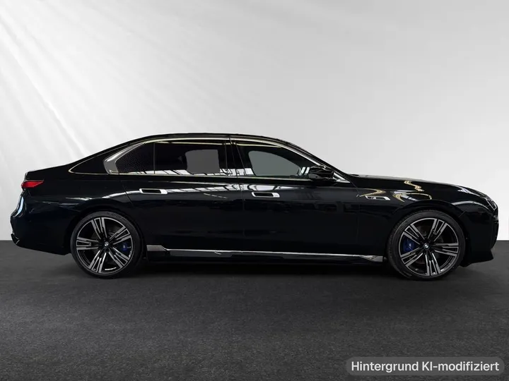 BMW M760