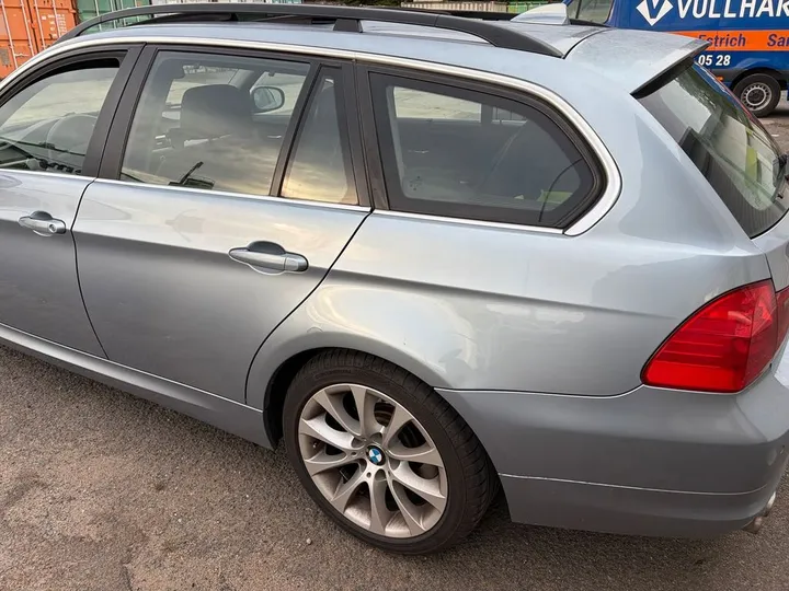 BMW 325