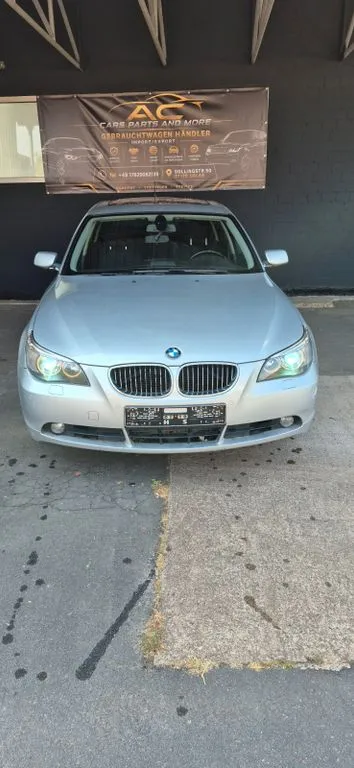 BMW 525