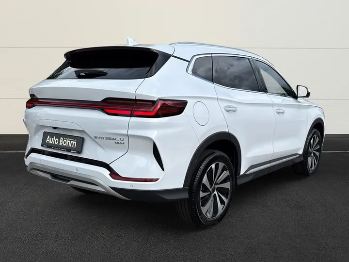 BYD SEAL U