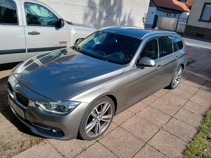 BMW 220