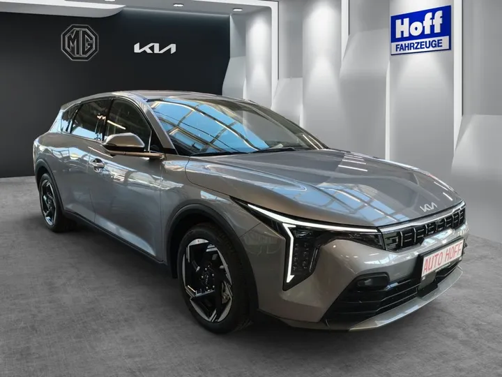 Kia K4