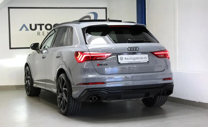 Audi RSQ3