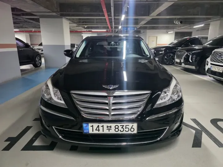 Hyundai Genesis