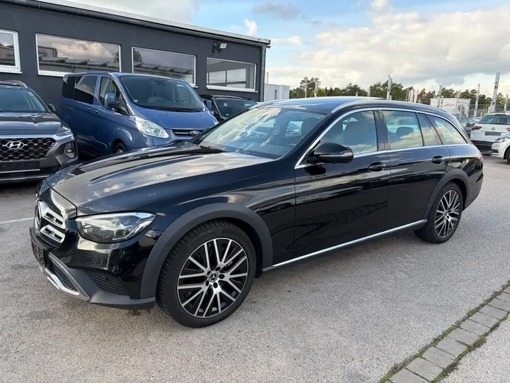 Mercedes-Benz E 400