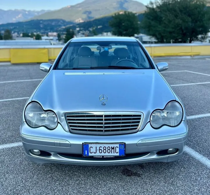 Mercedes-Benz C 200