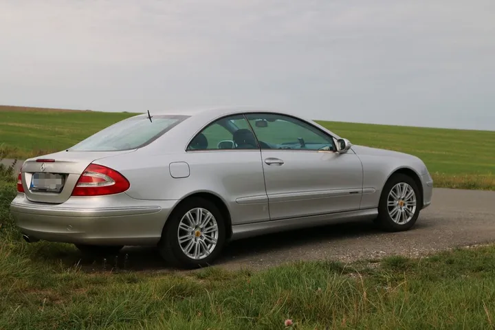 Mercedes-Benz CLK 200