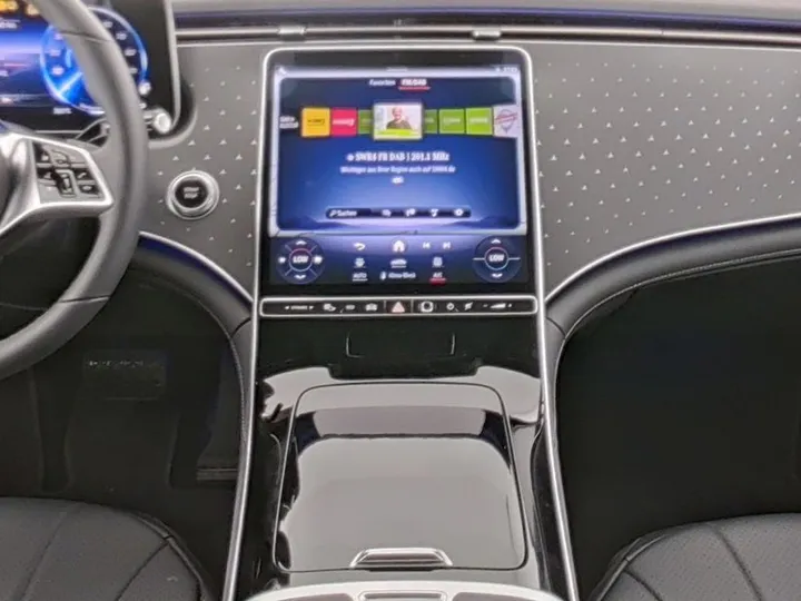 Mercedes-Benz EQE