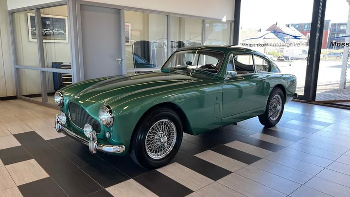 Aston Martin DB
