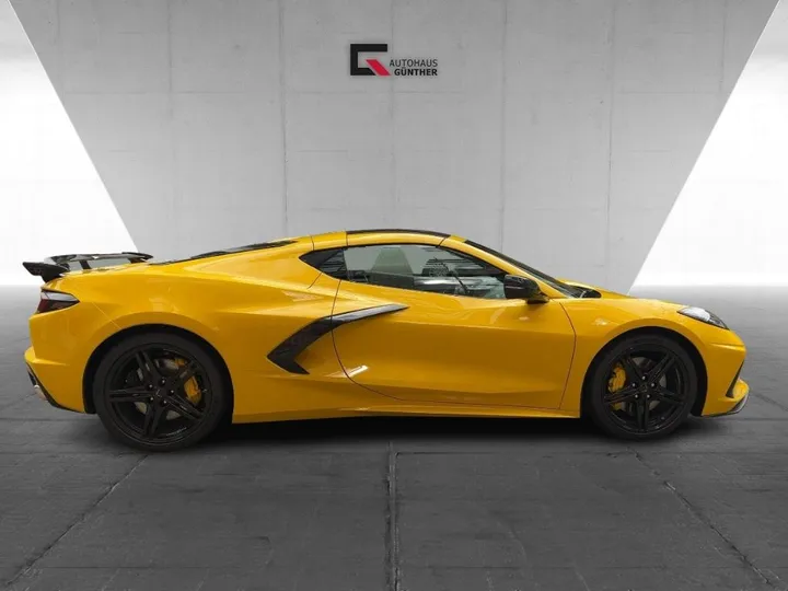 Corvette C8