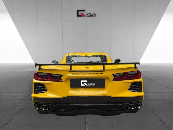Corvette C8