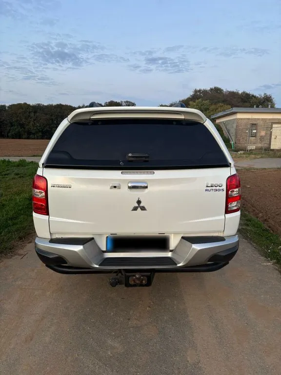 Mitsubishi L200
