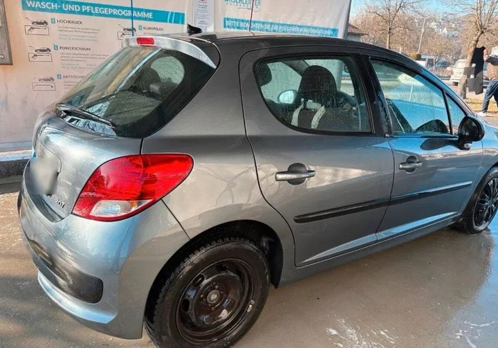 Peugeot 207