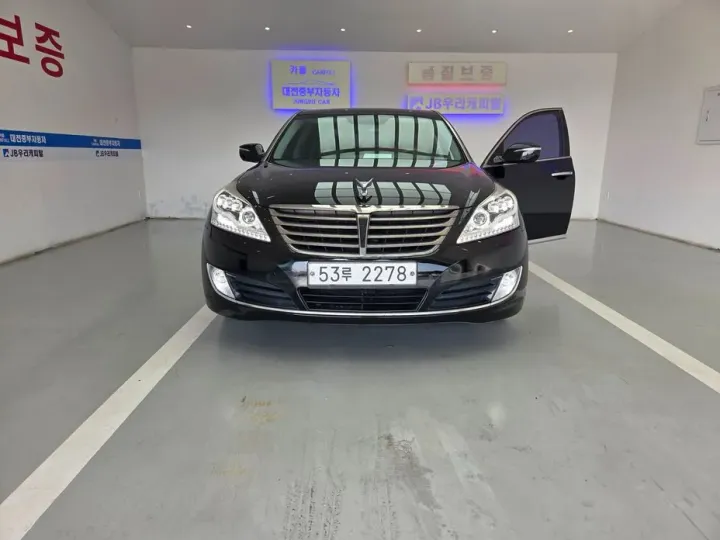 Hyundai Equus