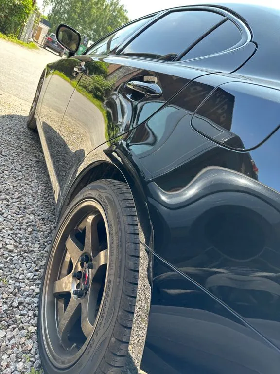 Lexus IS 220