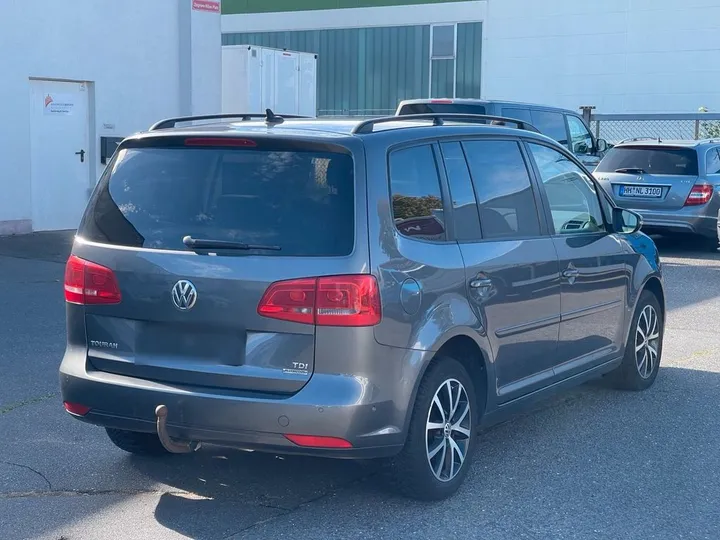 Volkswagen Touran
