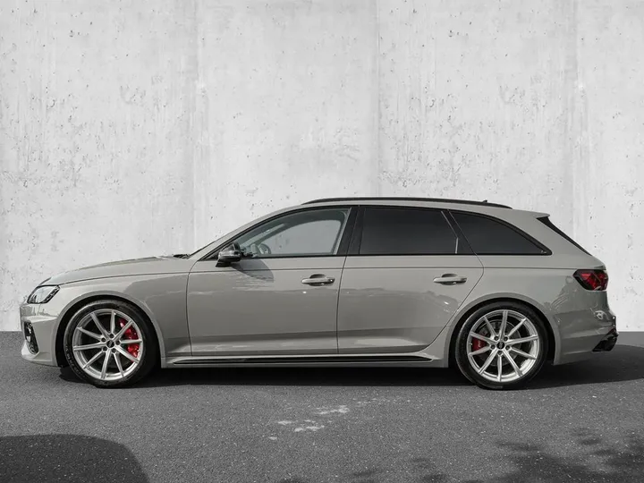 Audi RS4