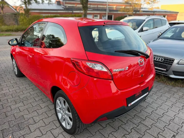 Mazda 2