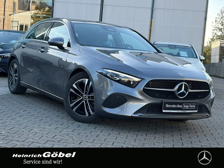 Mercedes-Benz A 200