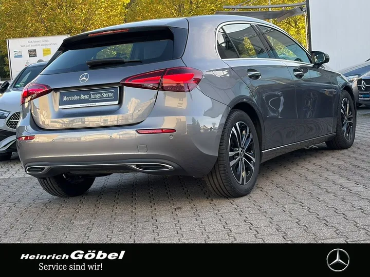 Mercedes-Benz A 200