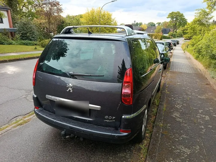 Peugeot 807