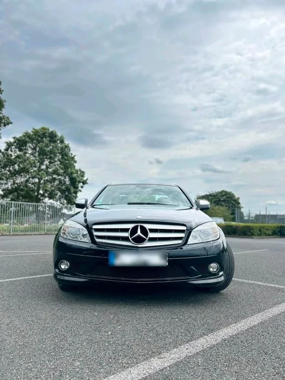 Mercedes-Benz C 320