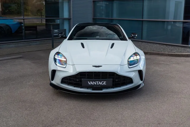 Aston Martin V8 Vantage