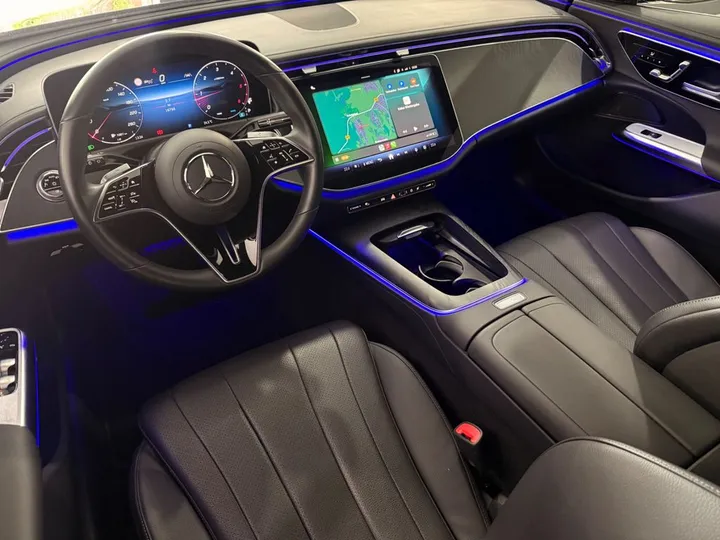Mercedes-Benz E 200