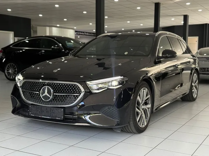 Mercedes-Benz E 200