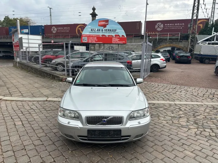 Volvo V70