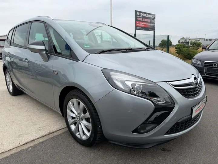Opel Zafira Tourer