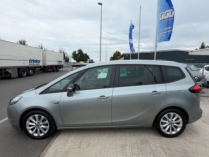 Opel Zafira Tourer