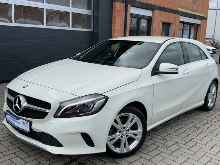 Mercedes-Benz A 200