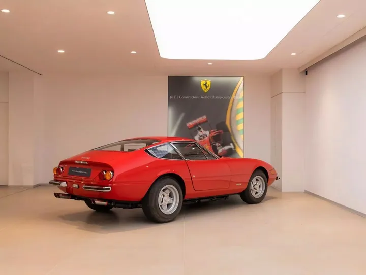 Ferrari 365