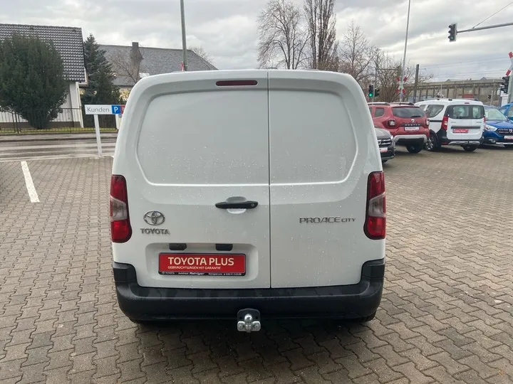 Toyota Proace City (Verso)