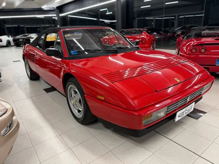 Ferrari Mondial