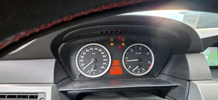 BMW 525
