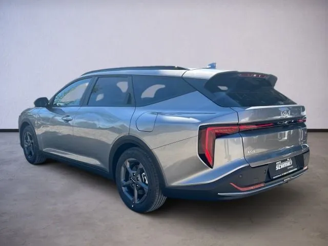 Kia K4