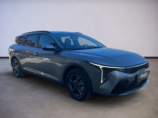 Kia K4